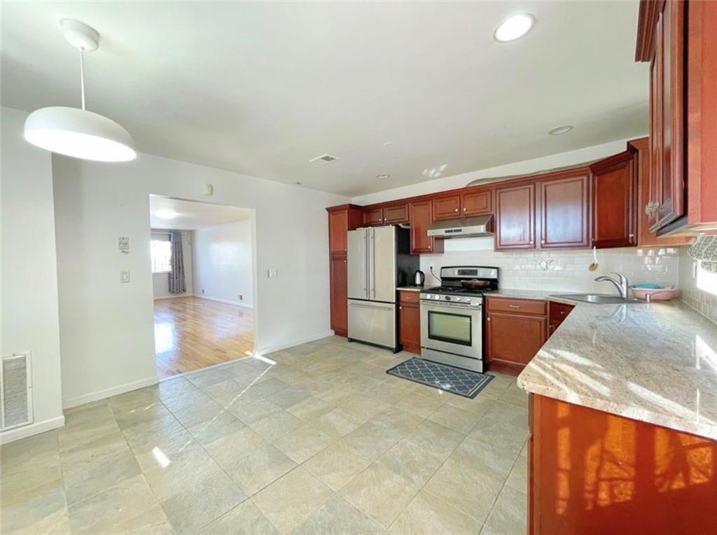 372 Maryland Avenue, Staten  Island, New York, 10305 image 7