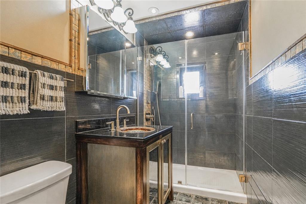 8886 16th Avenue, Brooklyn, New York, 11214 image 17