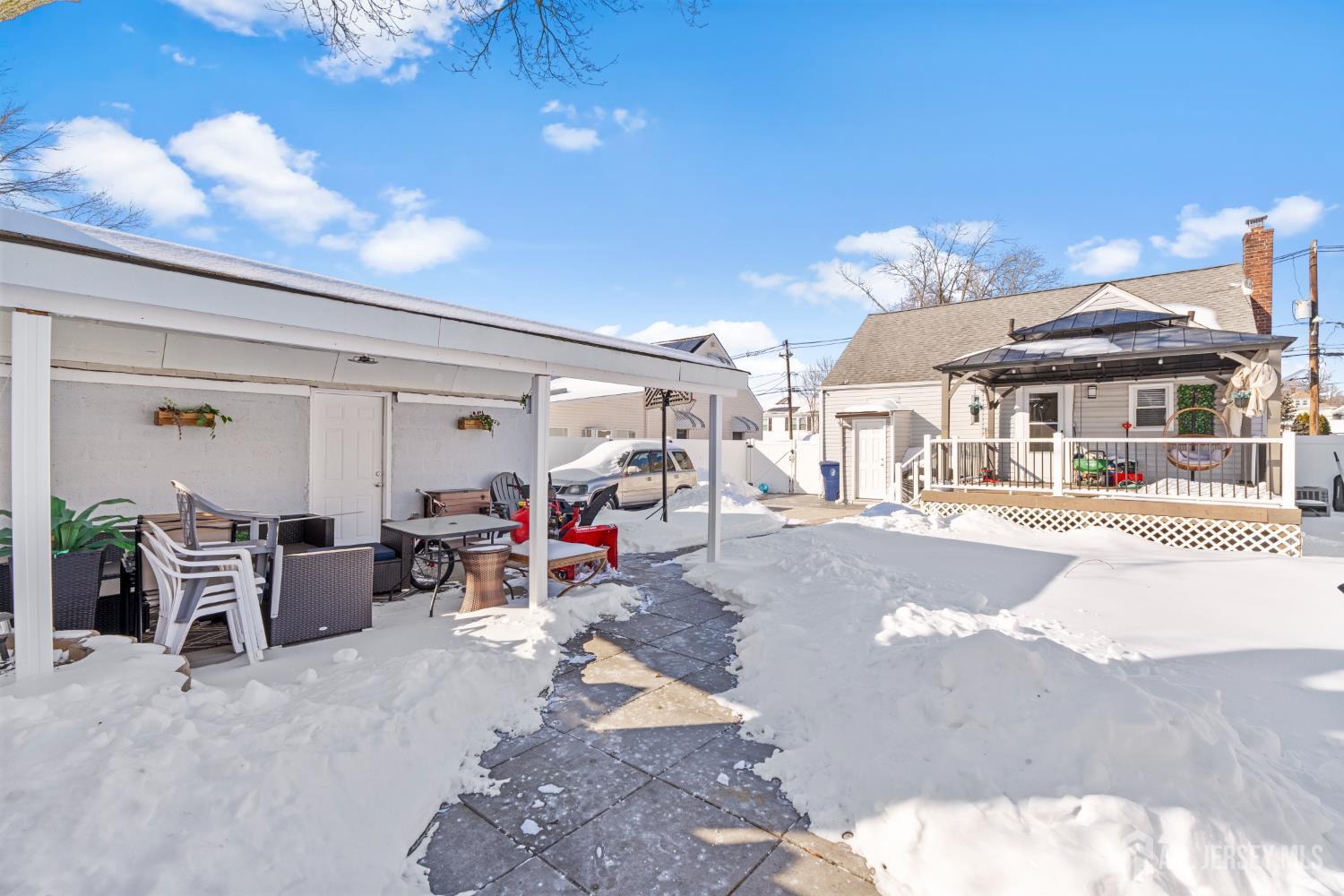 696 Hanson Avenue, Perth Amboy, NJ, 08861 image 17