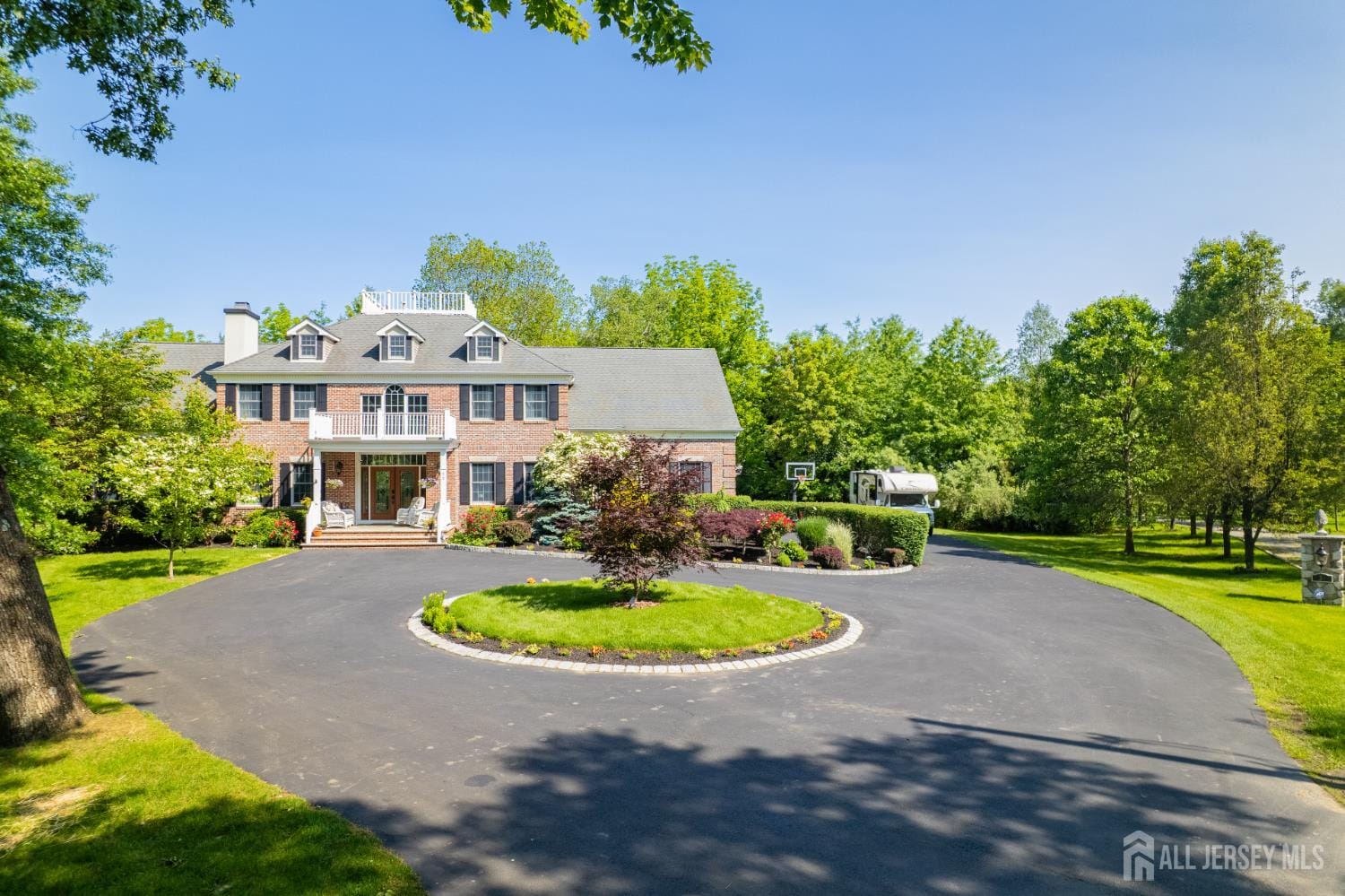 32 Four Bridges Road Image 2