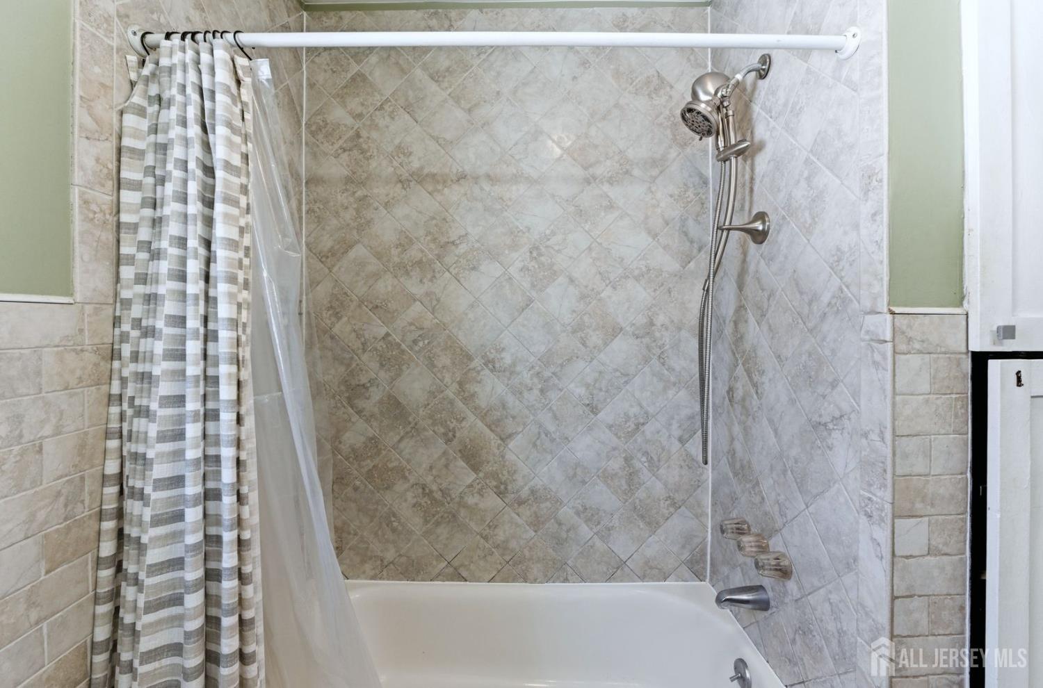 53 Jordan Road, Colonia, NJ, 07067 image 15