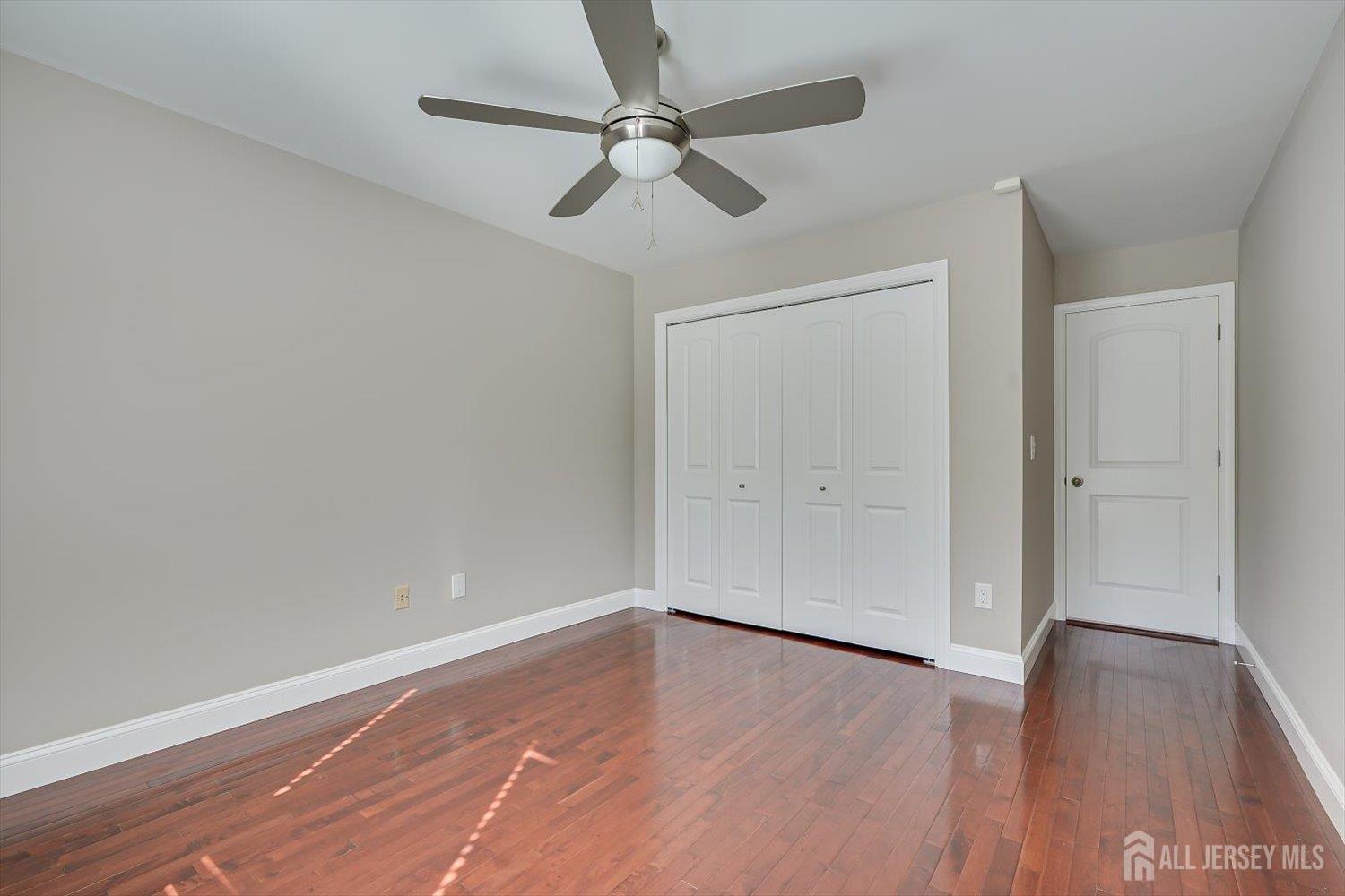 133 Oakmont Court, Edison, NJ, 08820 image 34