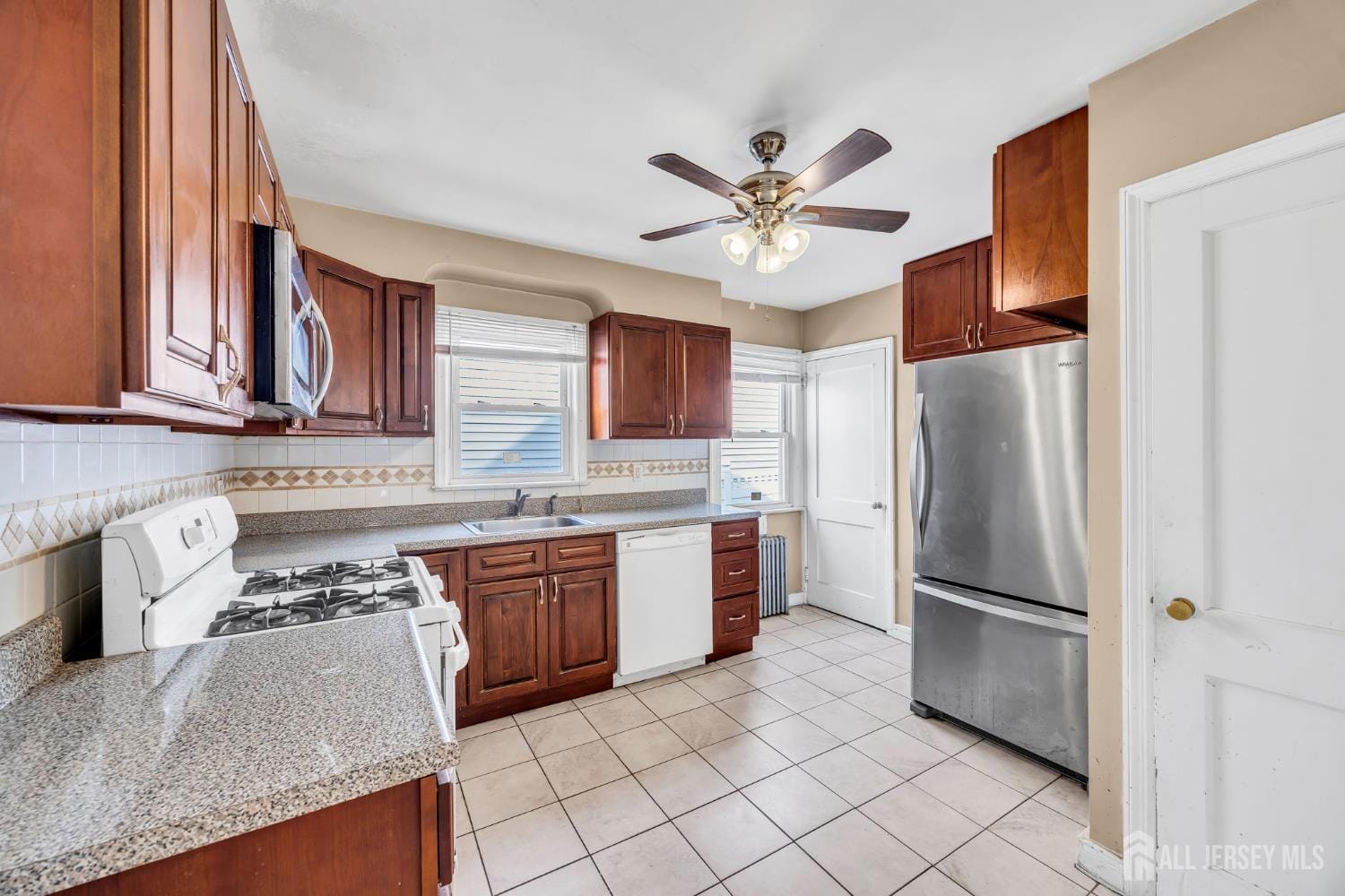 16 Sharot Street Image 5