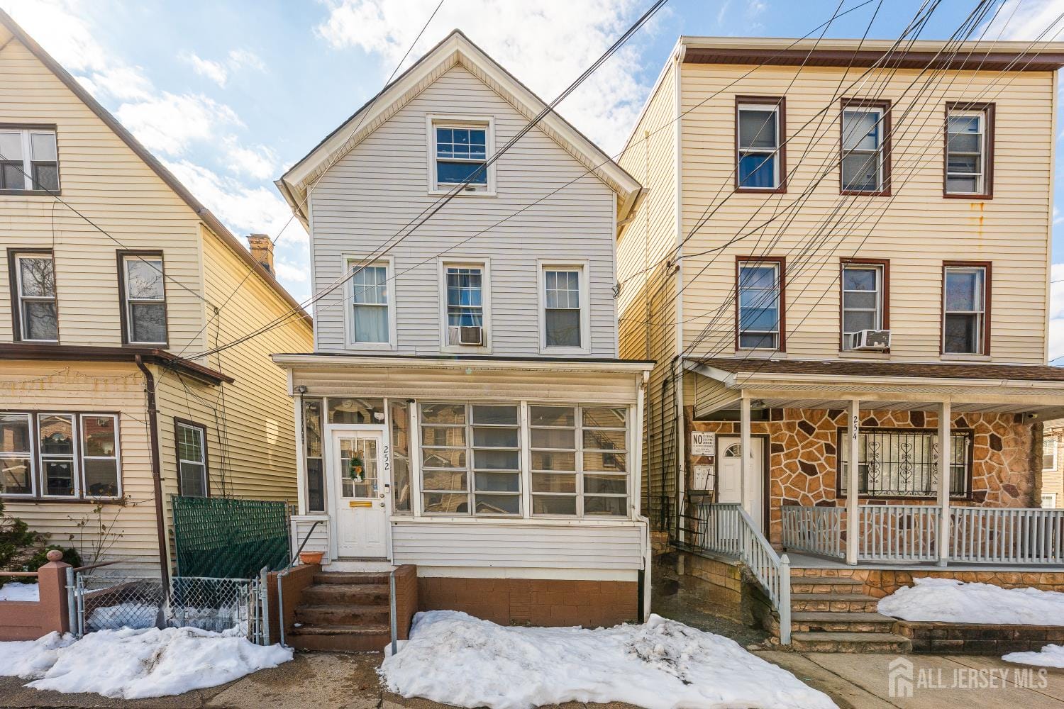 252 Clark Place Image 1