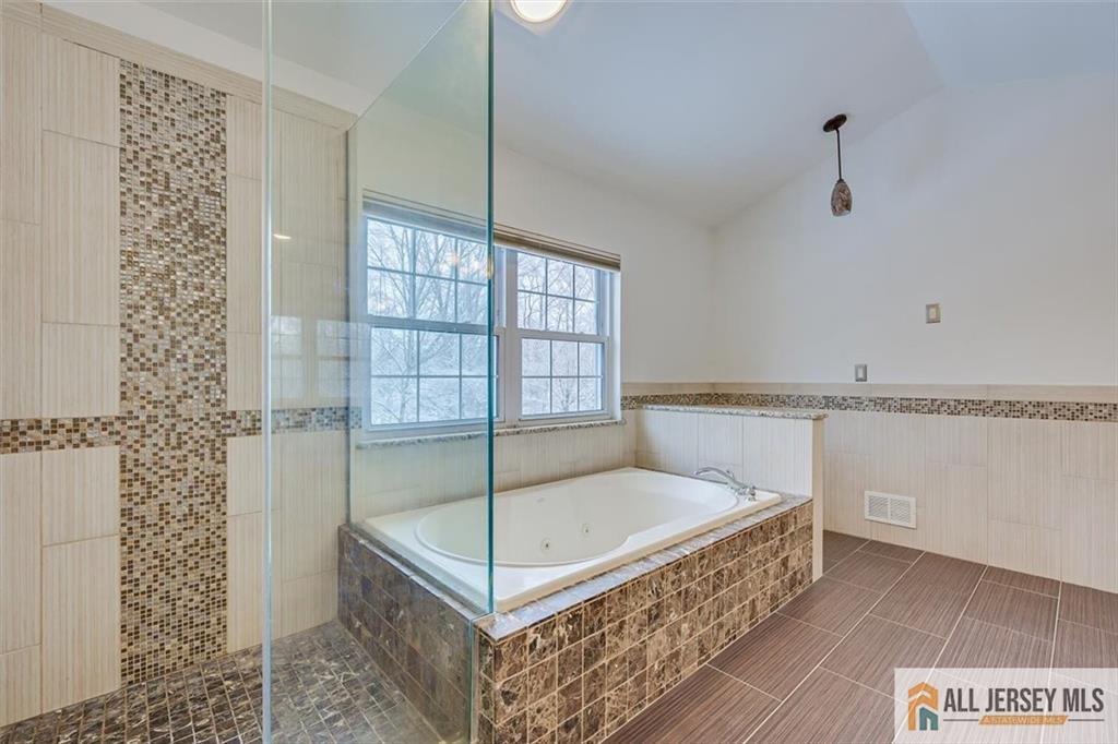 53 Kelly Way, South Brunswick, NJ, 08852 image 39