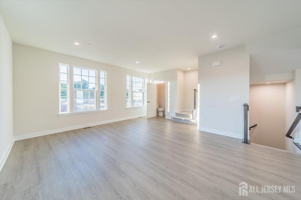 208 Midland Avenue, Aberdeen, NJ, 07721 image 14