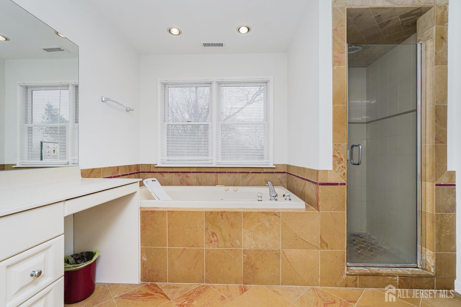 38 Longfellow Drive, Colonia, NJ, 07067 image 12