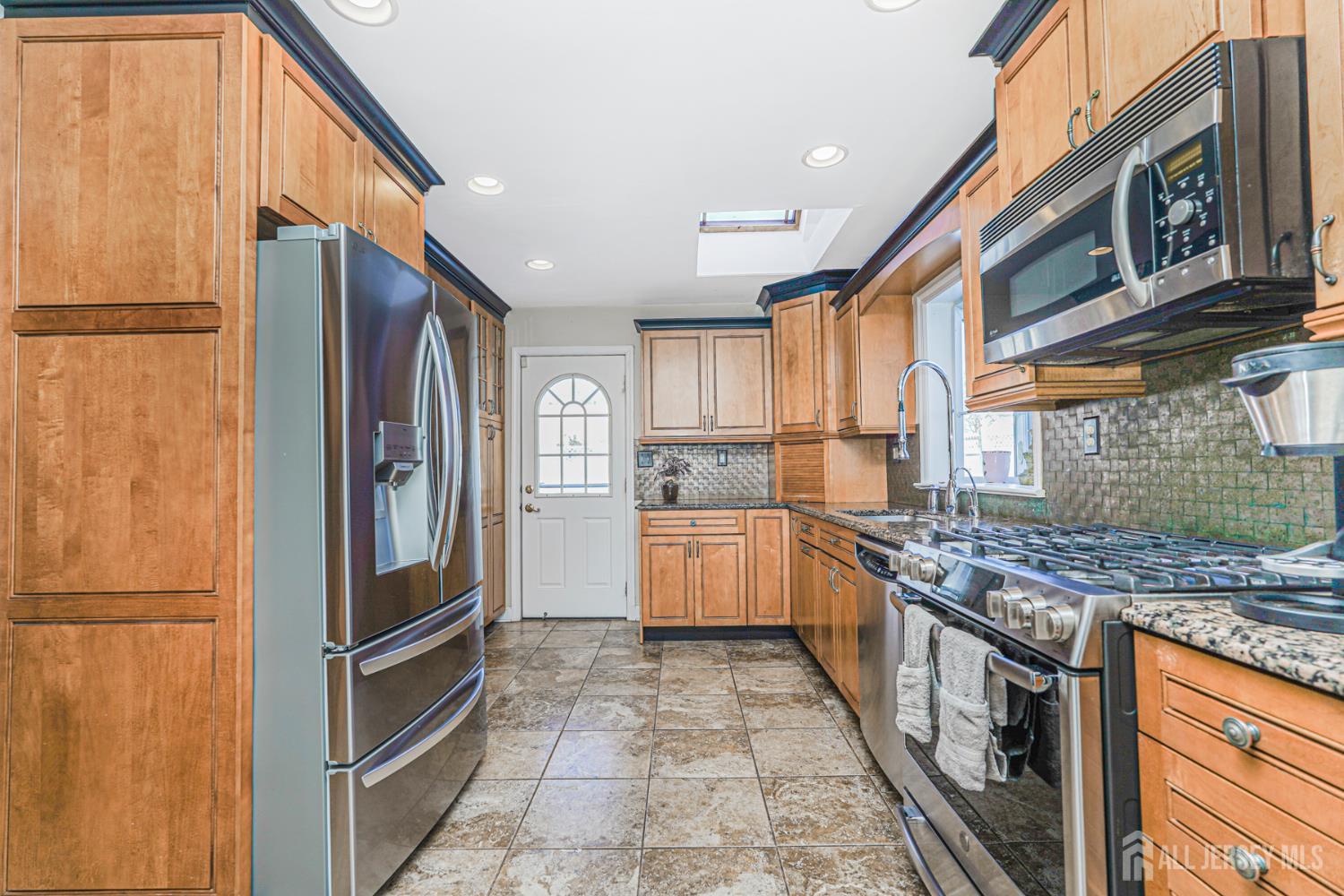 125 Garretson Circle, Milltown, NJ, 08850 image 7