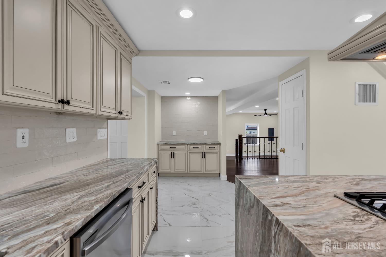 537 S Atlantic Avenue, Aberdeen, NJ, 07747 image 30