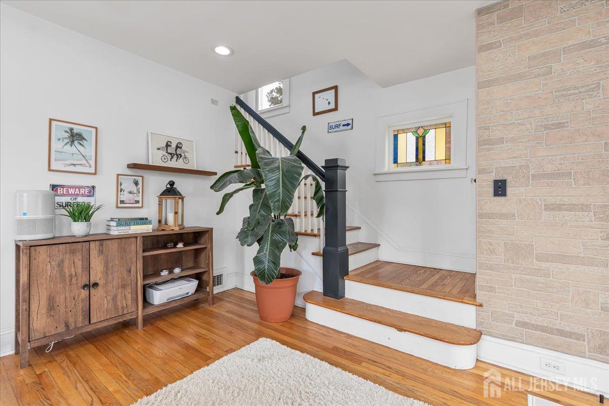 1044 Madison Hill Road Image 5