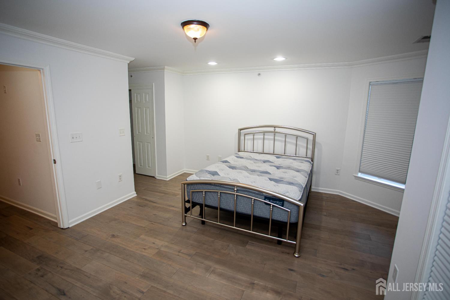 124 Adamecs Way, South Amboy, NJ, 08879 image 12