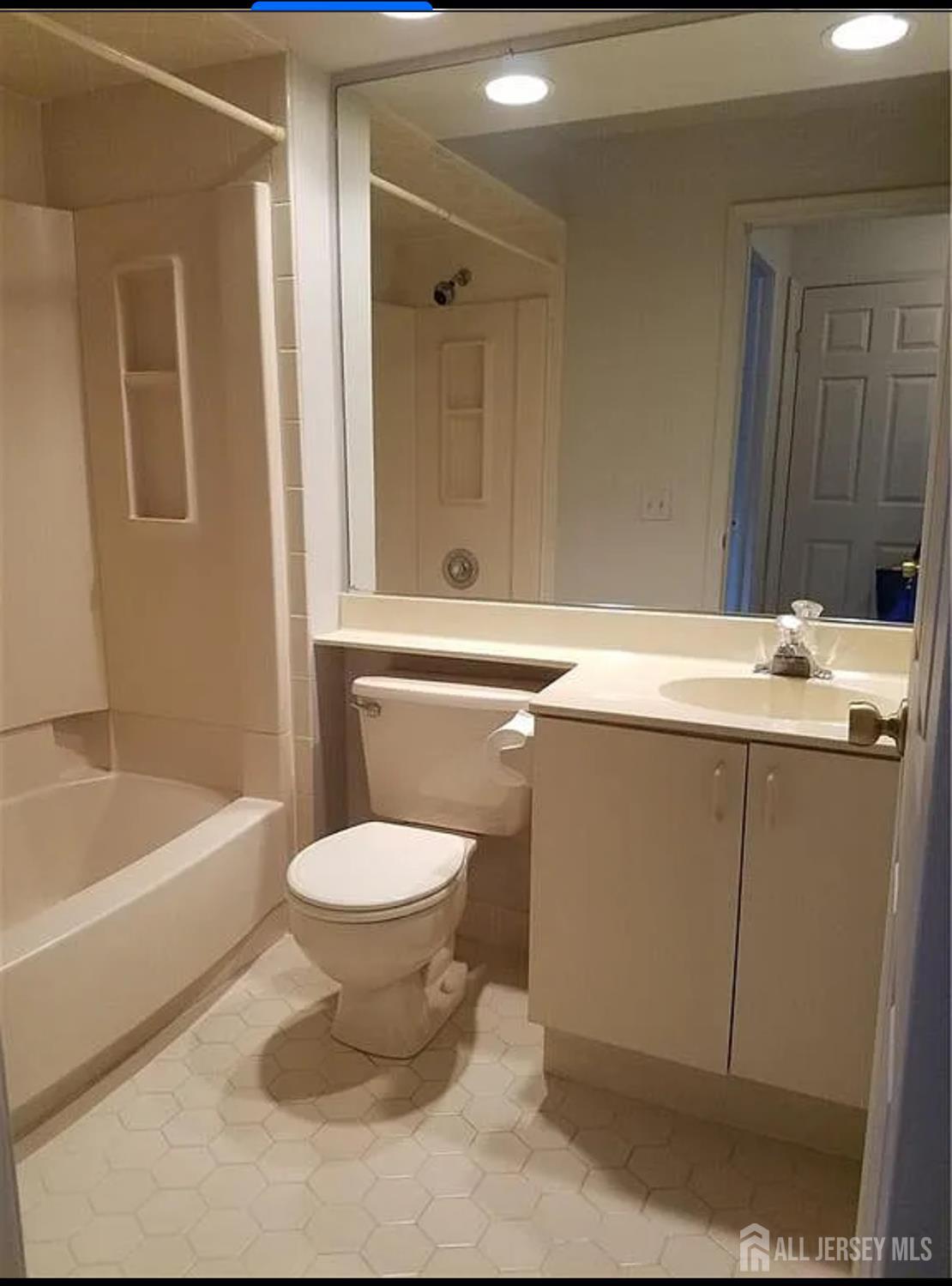 2308 Candlelight Court, Helmetta, NJ, 08828 image 14