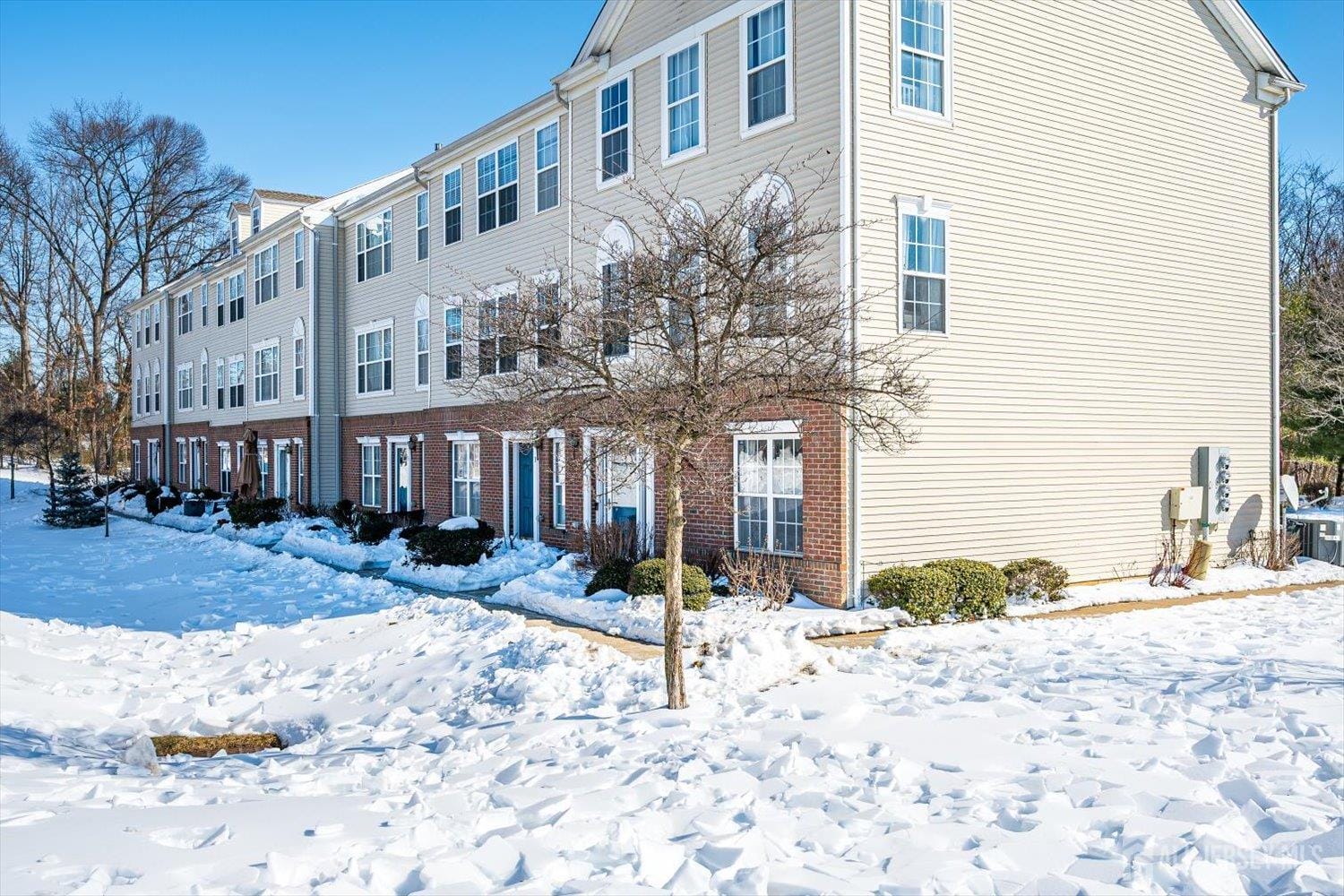 3 Kosmoski Terrace Image 4