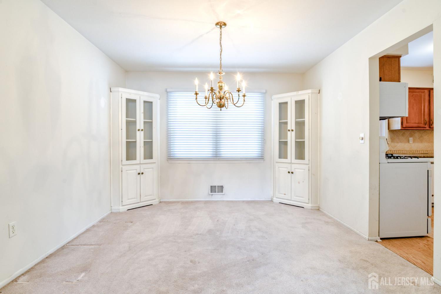 61 Ochs Avenue Image 5