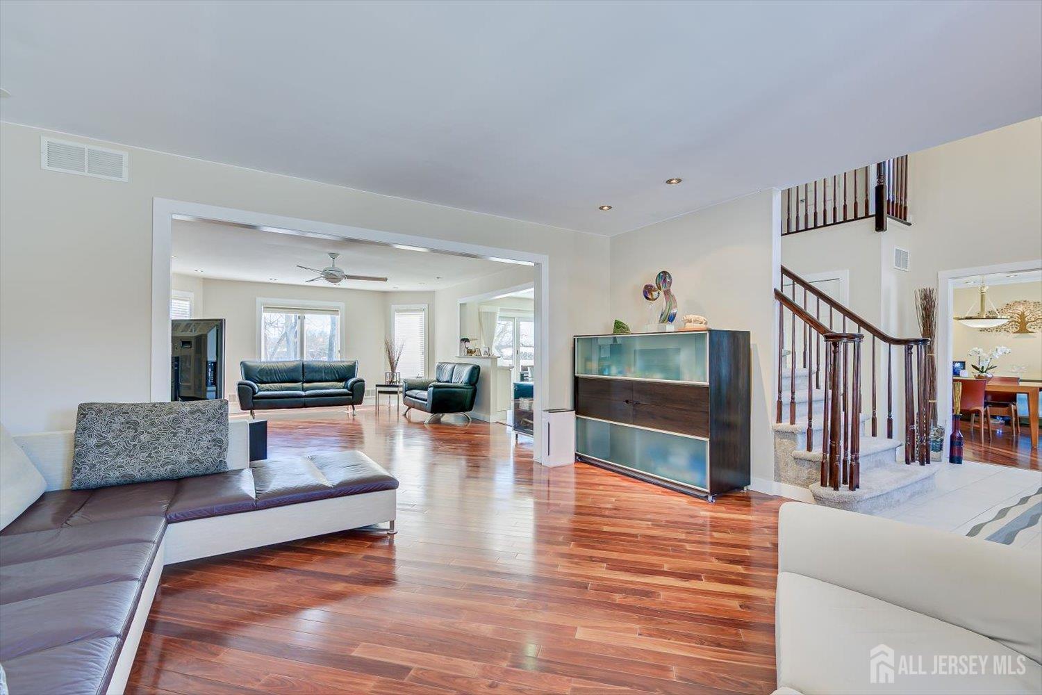 37 Jernee Drive, East Brunswick, NJ, 08816 image 16