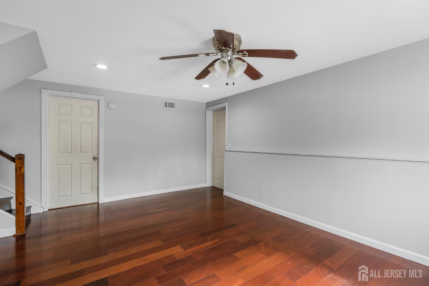 325 Colonia Boulevard, Colonia, NJ, 07067 image 13