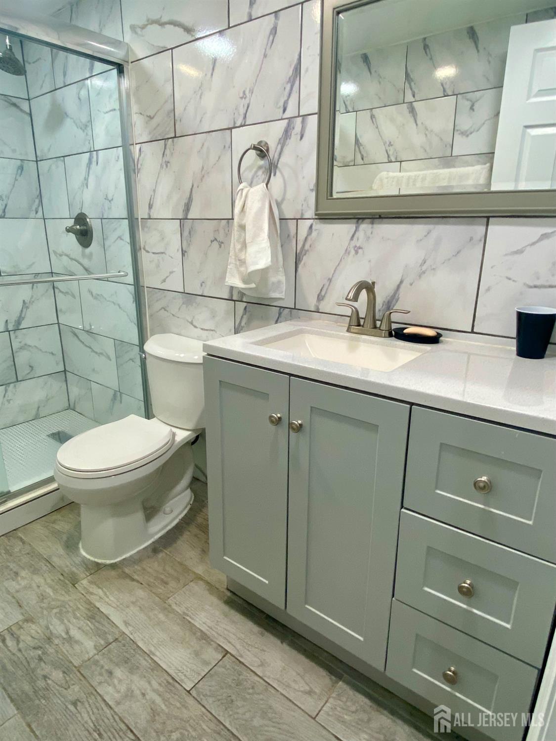 41 Elmwood Avenue, Carteret, NJ, 07008 image 33