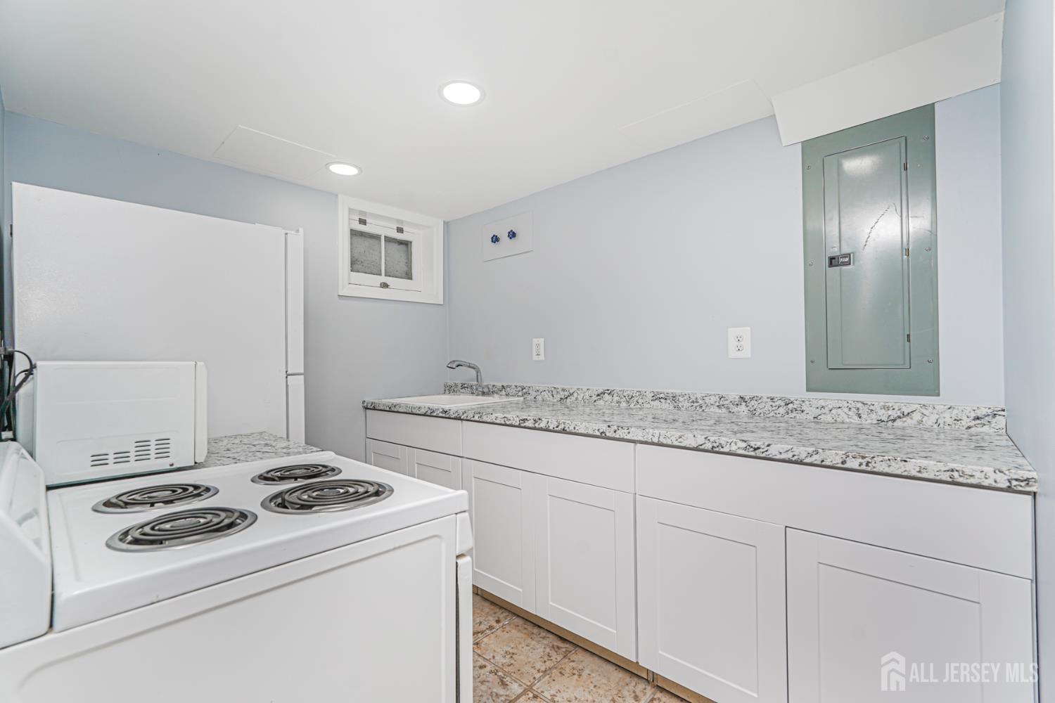 125 Garretson Circle, Milltown, NJ, 08850 image 37