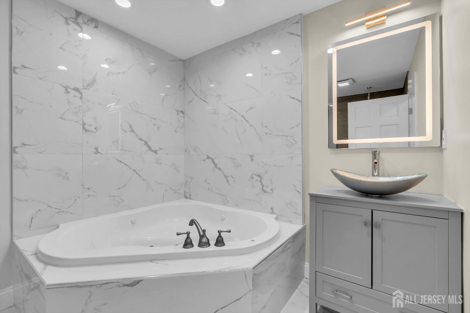 537 S Atlantic Avenue, Aberdeen, NJ, 07747 image 55