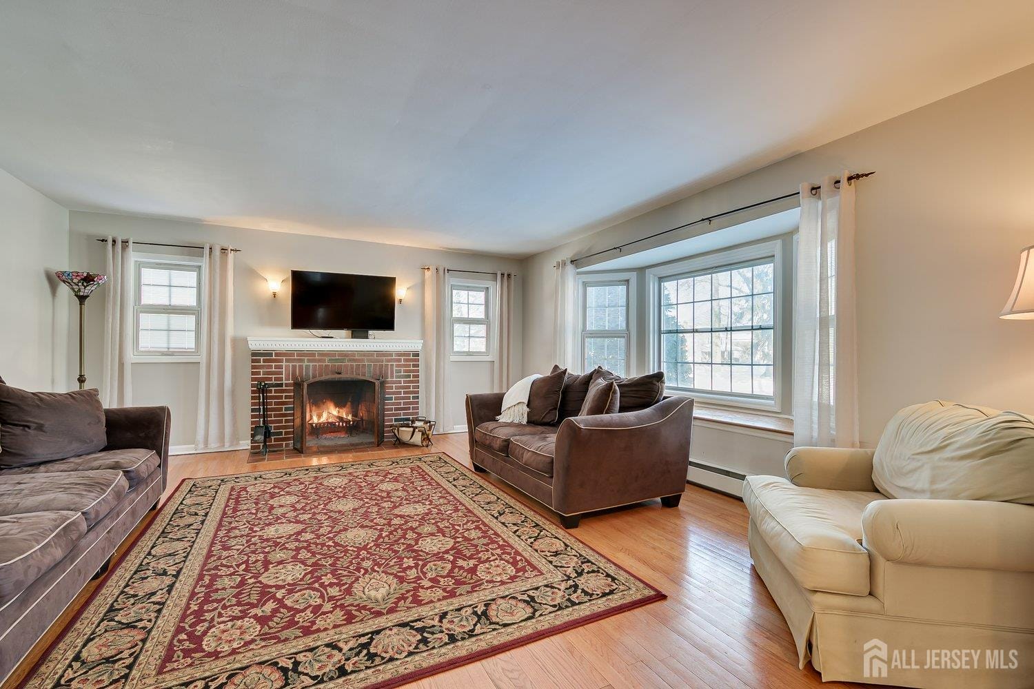 188 E Chestnut Avenue Image 5