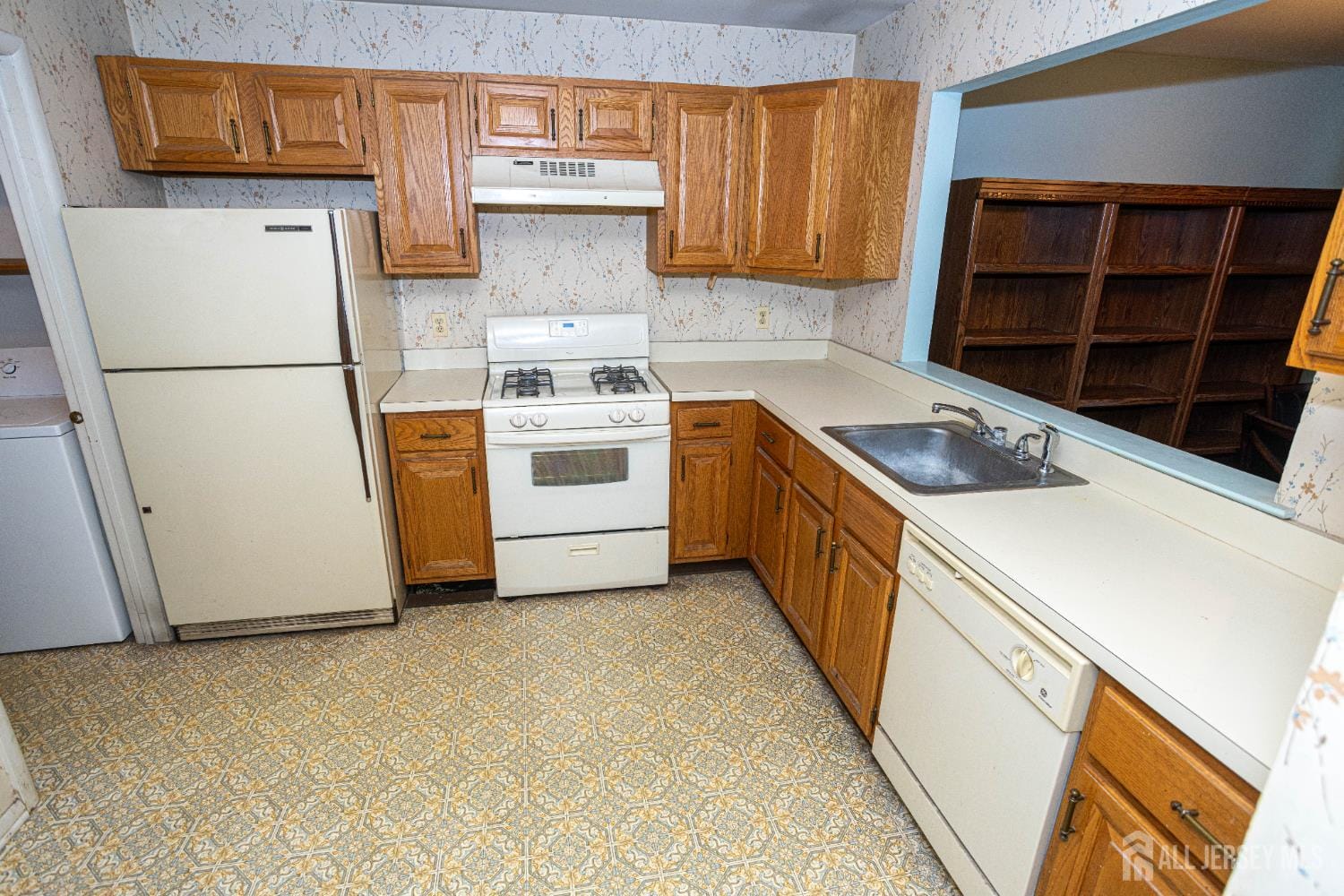 15 Hearthstone Drive Image 4