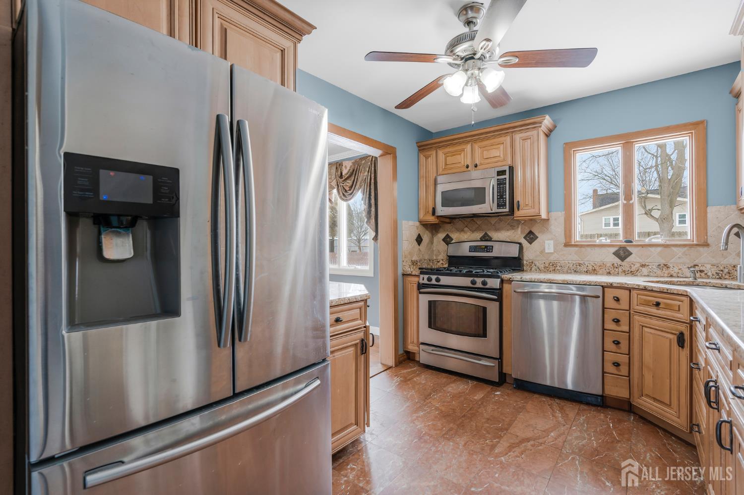 325 Colonia Boulevard, Colonia, NJ, 07067 image 9