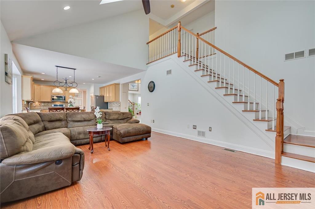 53 Kelly Way, South Brunswick, NJ, 08852 image 22