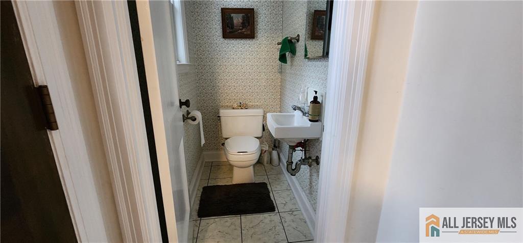 10 North Drive, East Brunswick, NJ, 08816 image 18