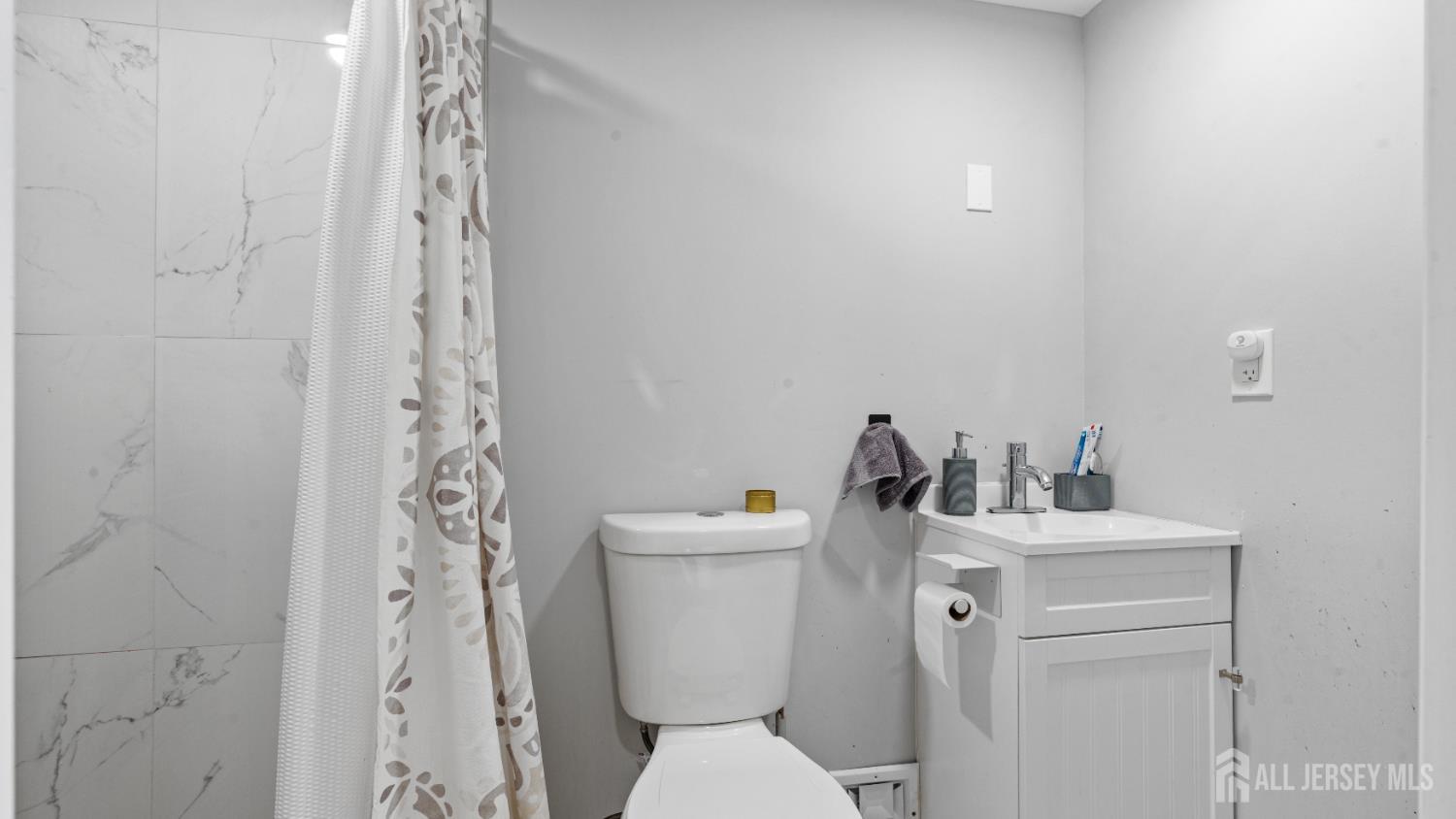 47 Hillcrest Avenue, Edison, NJ, 08817 image 46