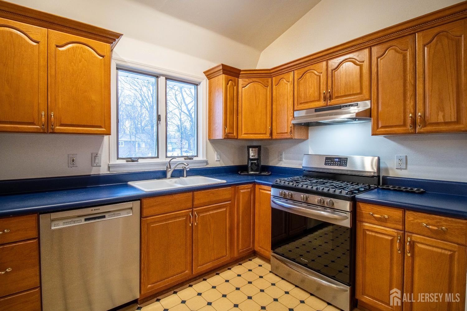 2250 Plainfield Avenue, Piscataway, NJ, 08854 image 11