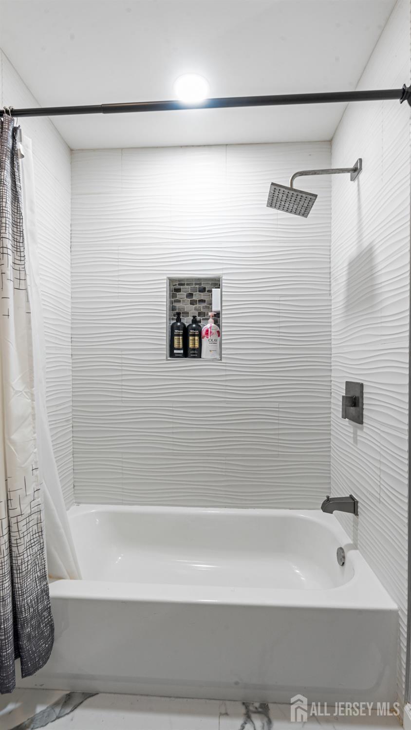 47 Hillcrest Avenue, Edison, NJ, 08817 image 34