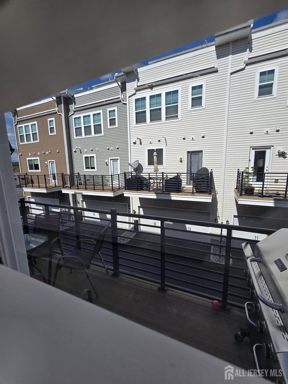 10 Bond Street Image 5