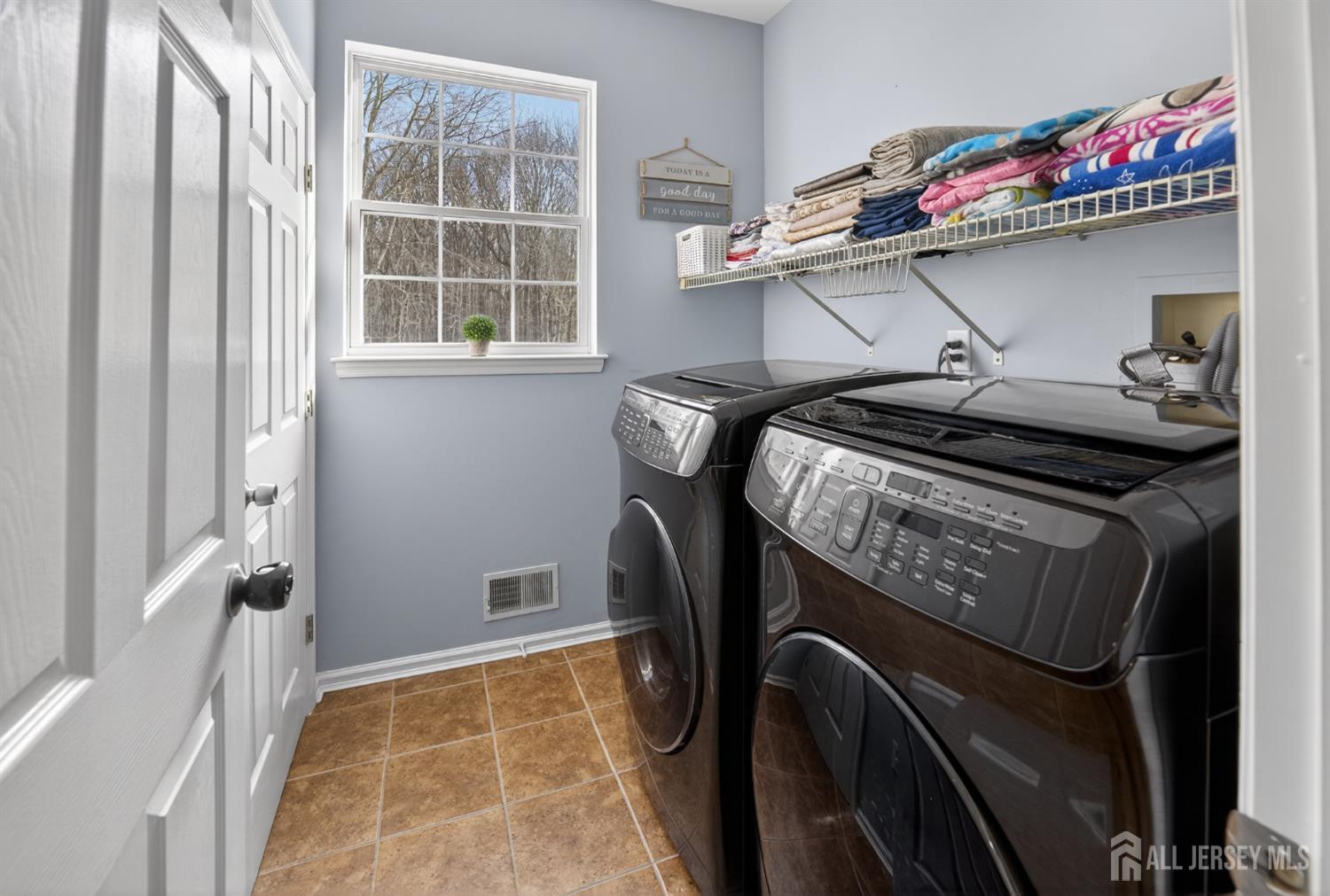 39 Kirschman Drive, Old Bridge, NJ, 07747 image 17