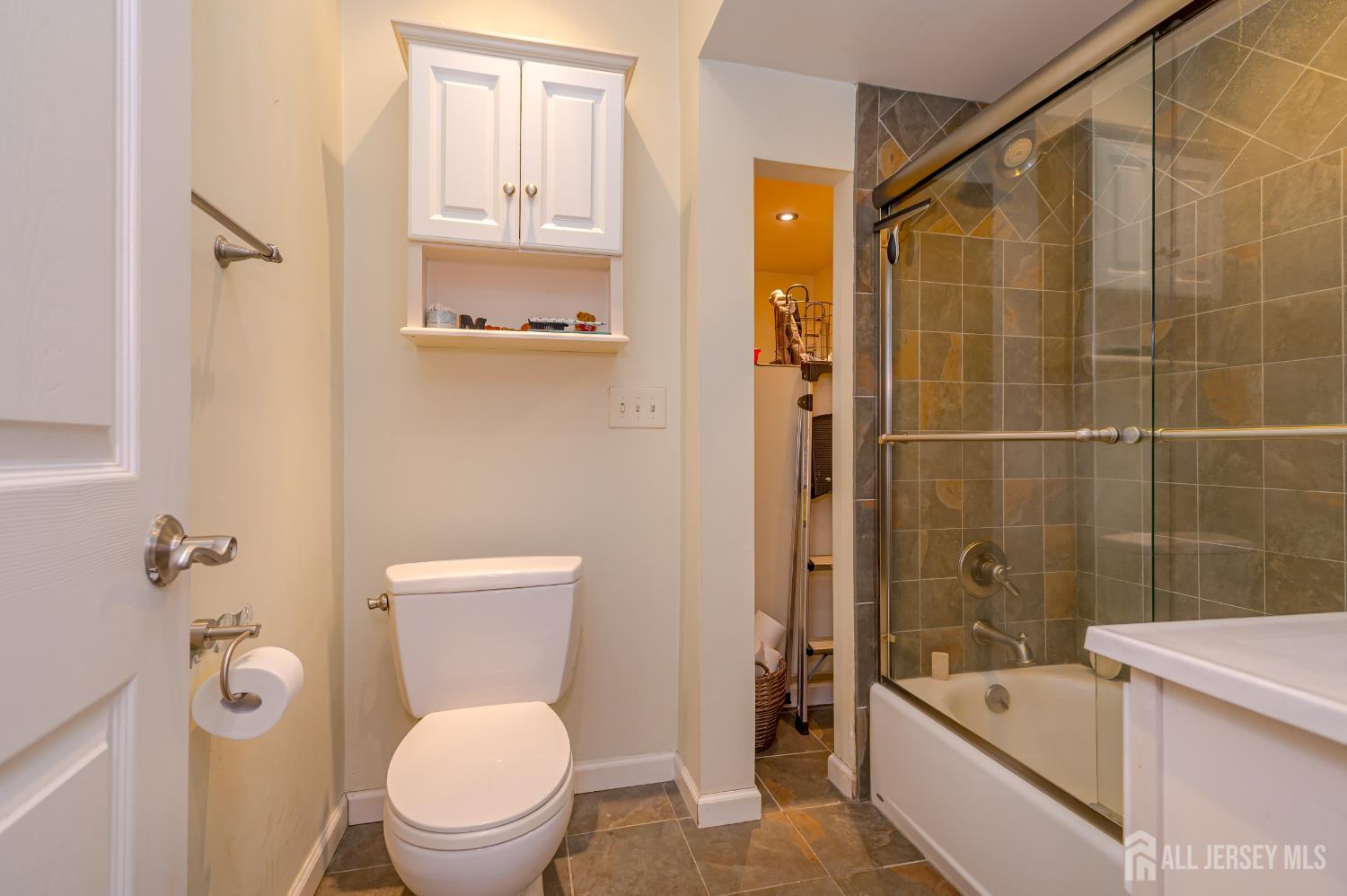 18 Scott Avenue, Milltown, NJ, 08850 image 12