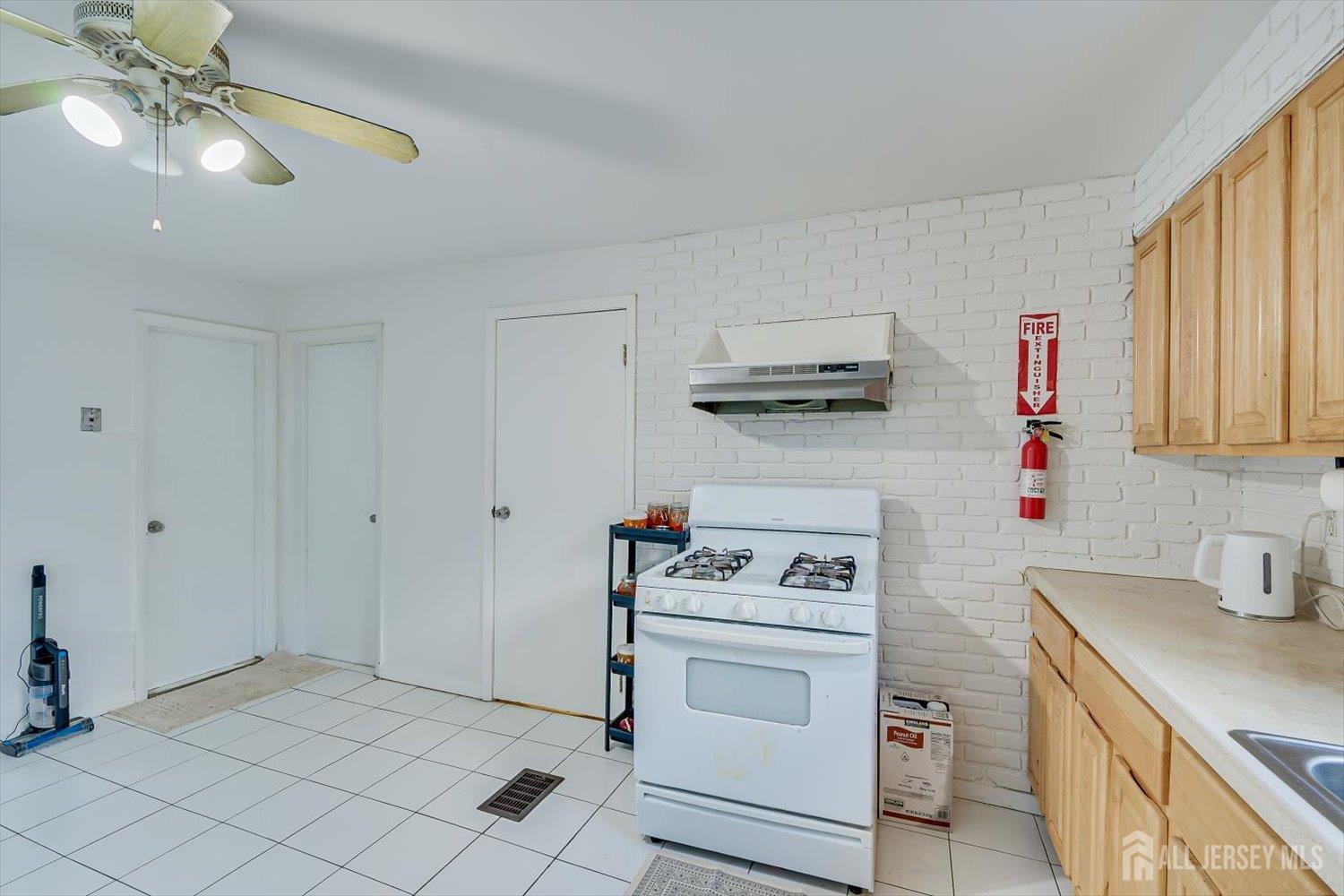 139 Fiat Avenue, Iselin, NJ, 08830 image 16