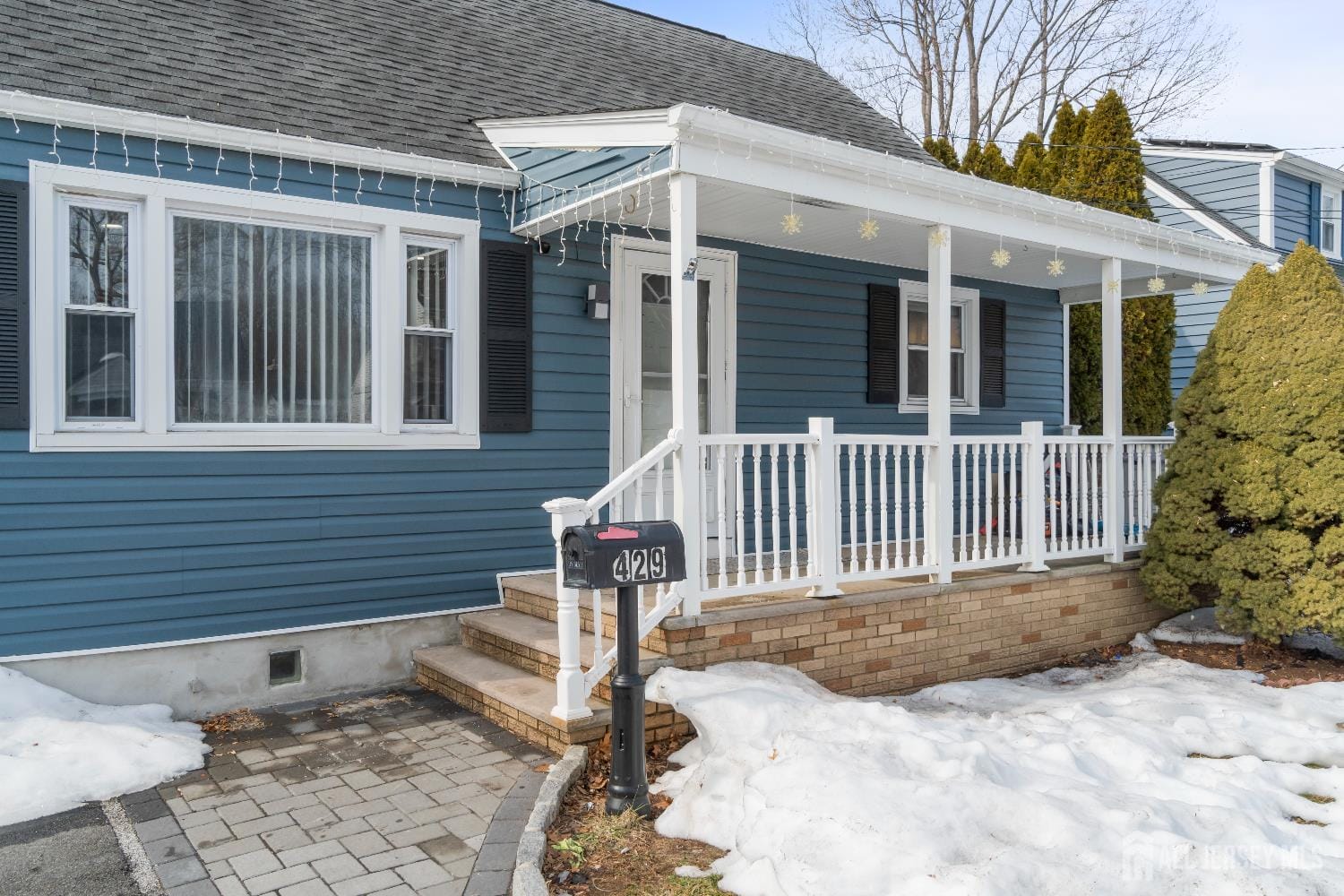 429 1st Street Image 4