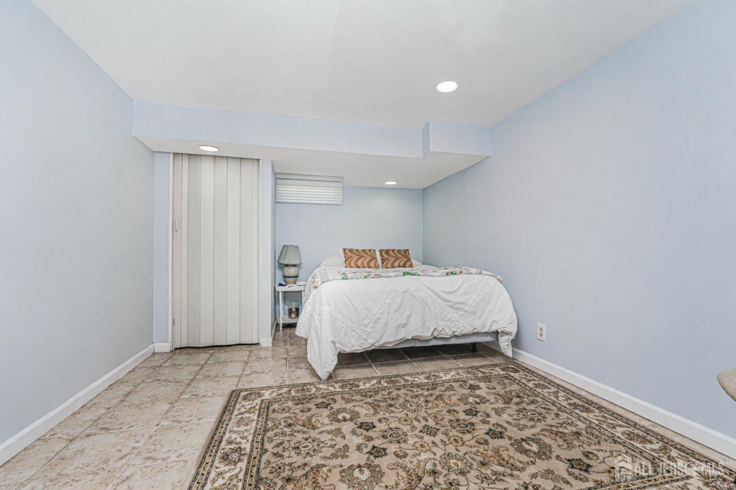 125 Garretson Circle, Milltown, NJ, 08850 image 39