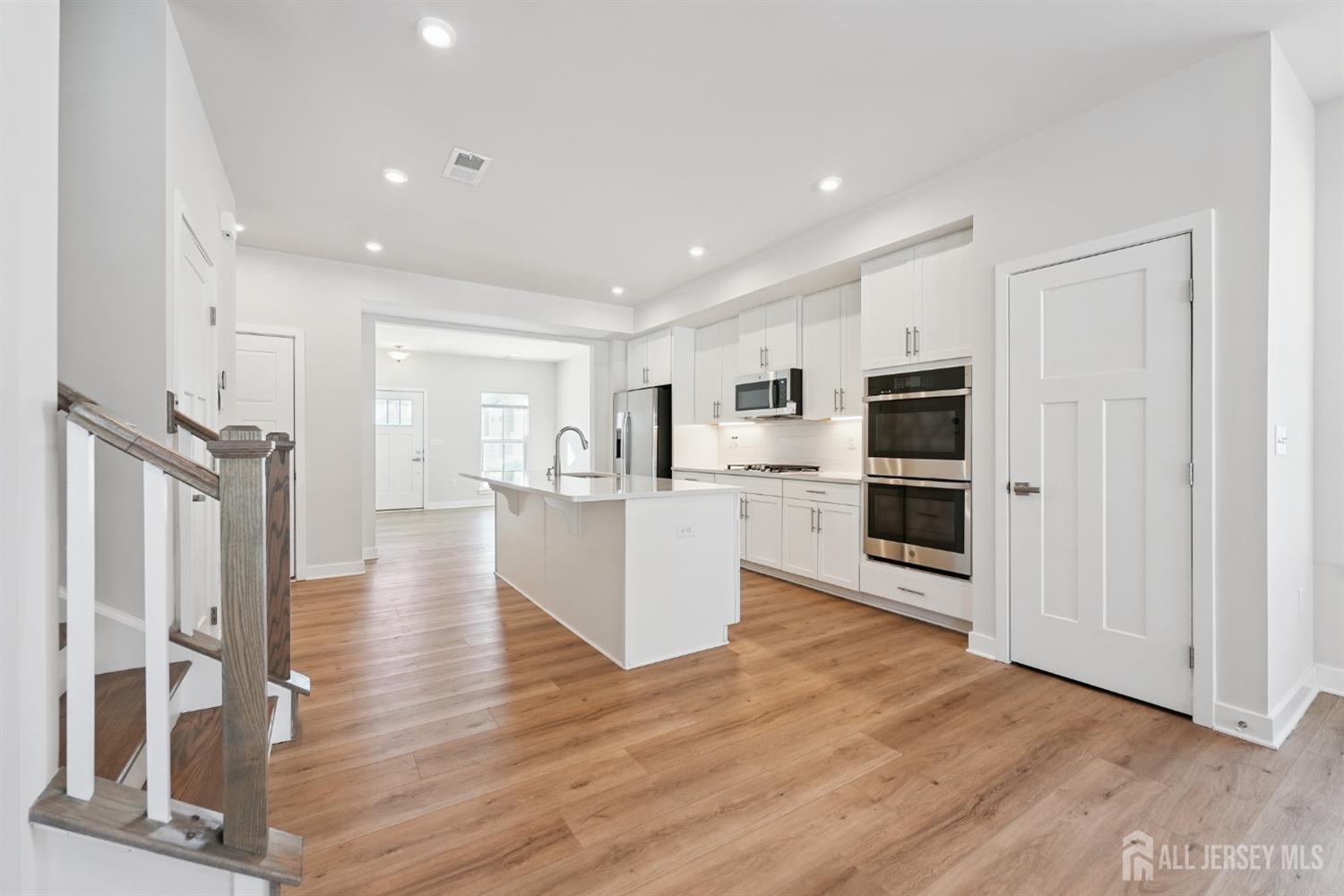 20 Owen Court, Franklin Twsp, NJ, 08873 image 6