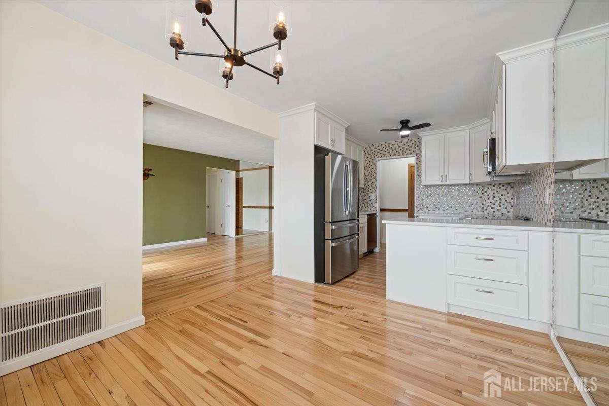 209 Green Hollow Drive Image 2