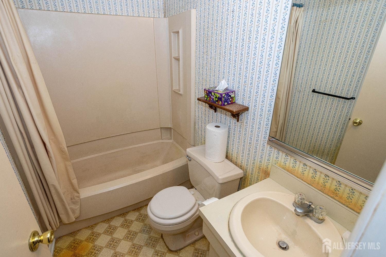 15 Hearthstone Drive, Edison, NJ, 08820 image 21