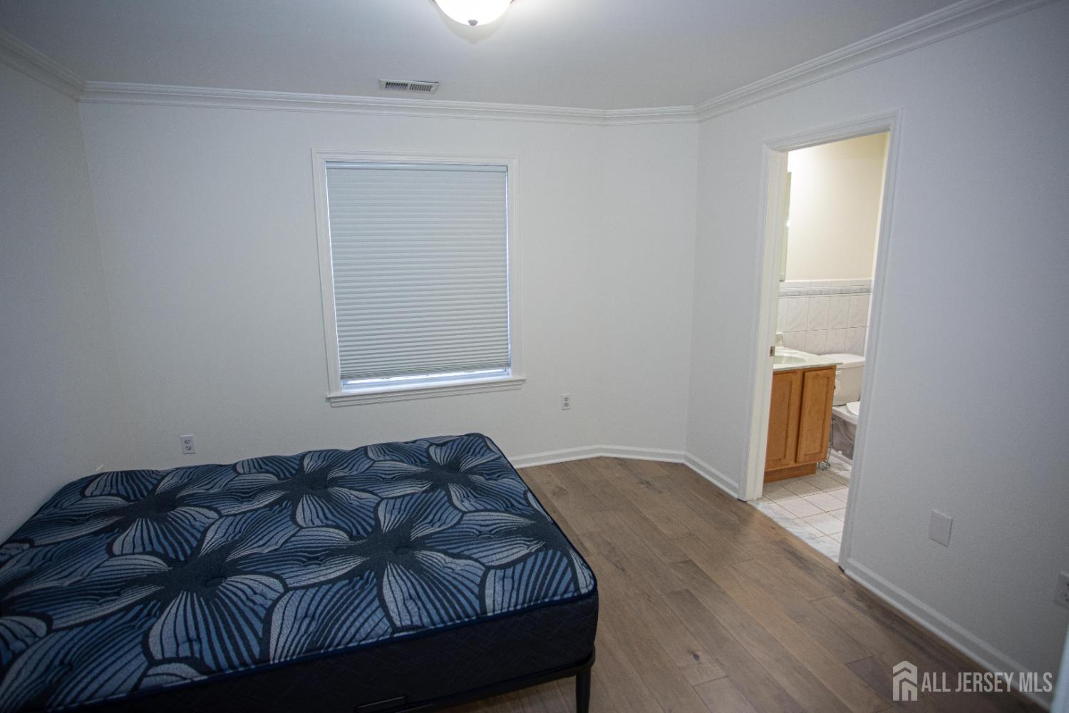 124 Adamecs Way, South Amboy, NJ, 08879 image 24