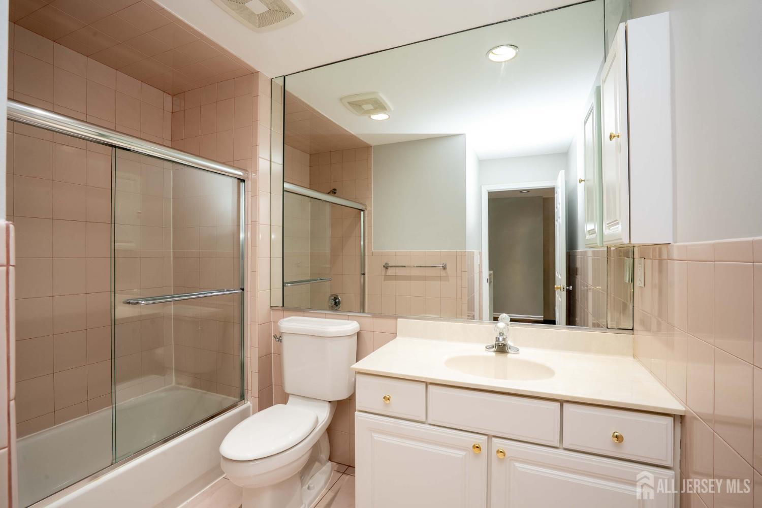 5 Fairmount Court, Monroe, NJ, 08831 image 24