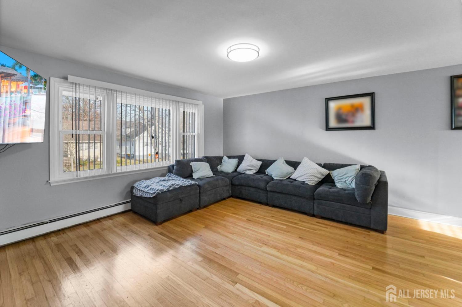 428 Helfin Street Image 2