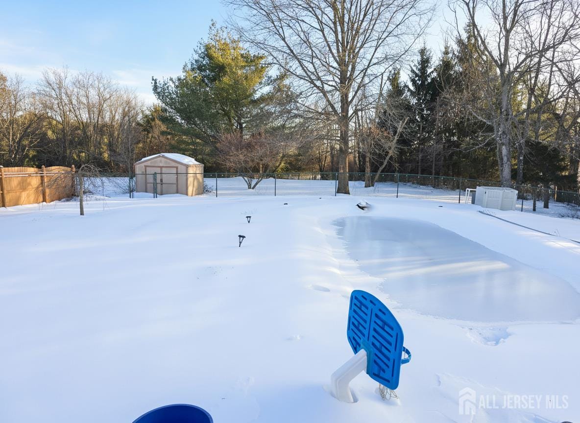 4 Castle Court Image 5