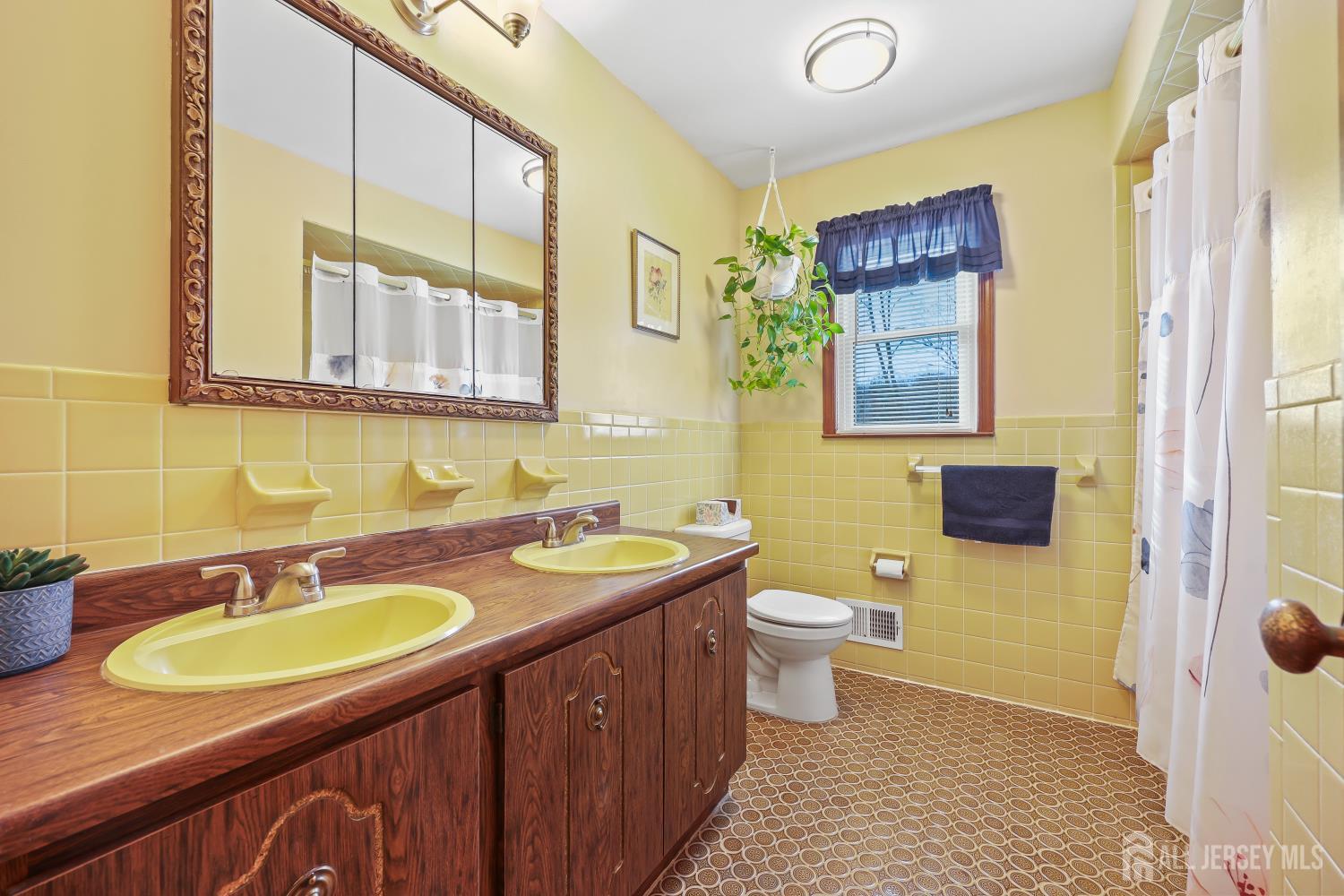 18 Apache Court, East Brunswick, NJ, 08816 image 33