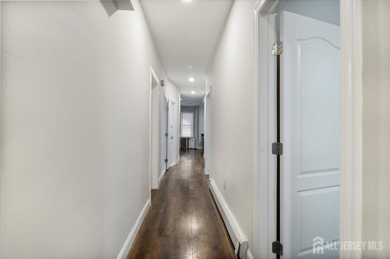 111 Center Street Image 5