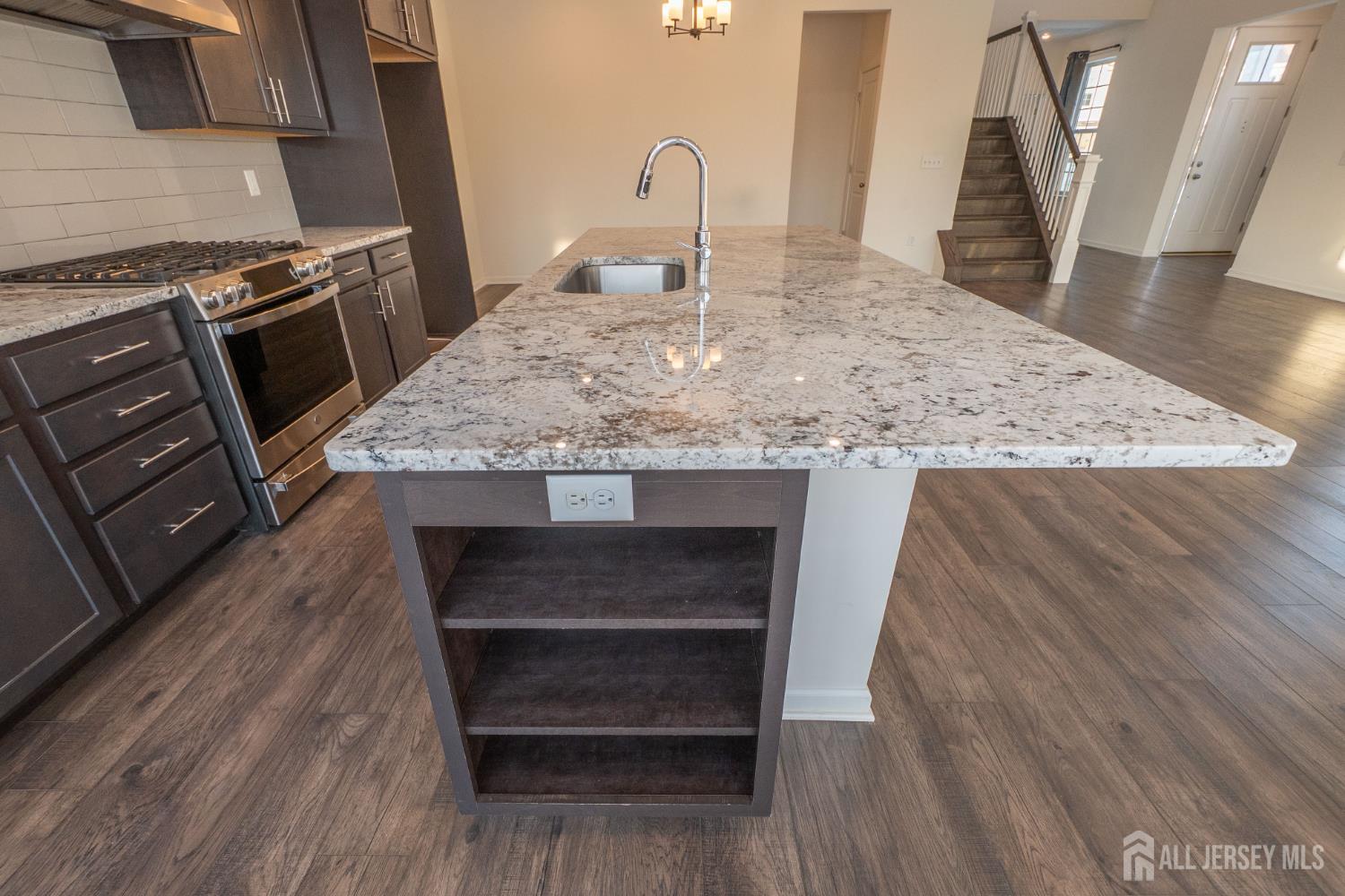 601 Charleston Drive, Monroe, NJ, 08831 image 9