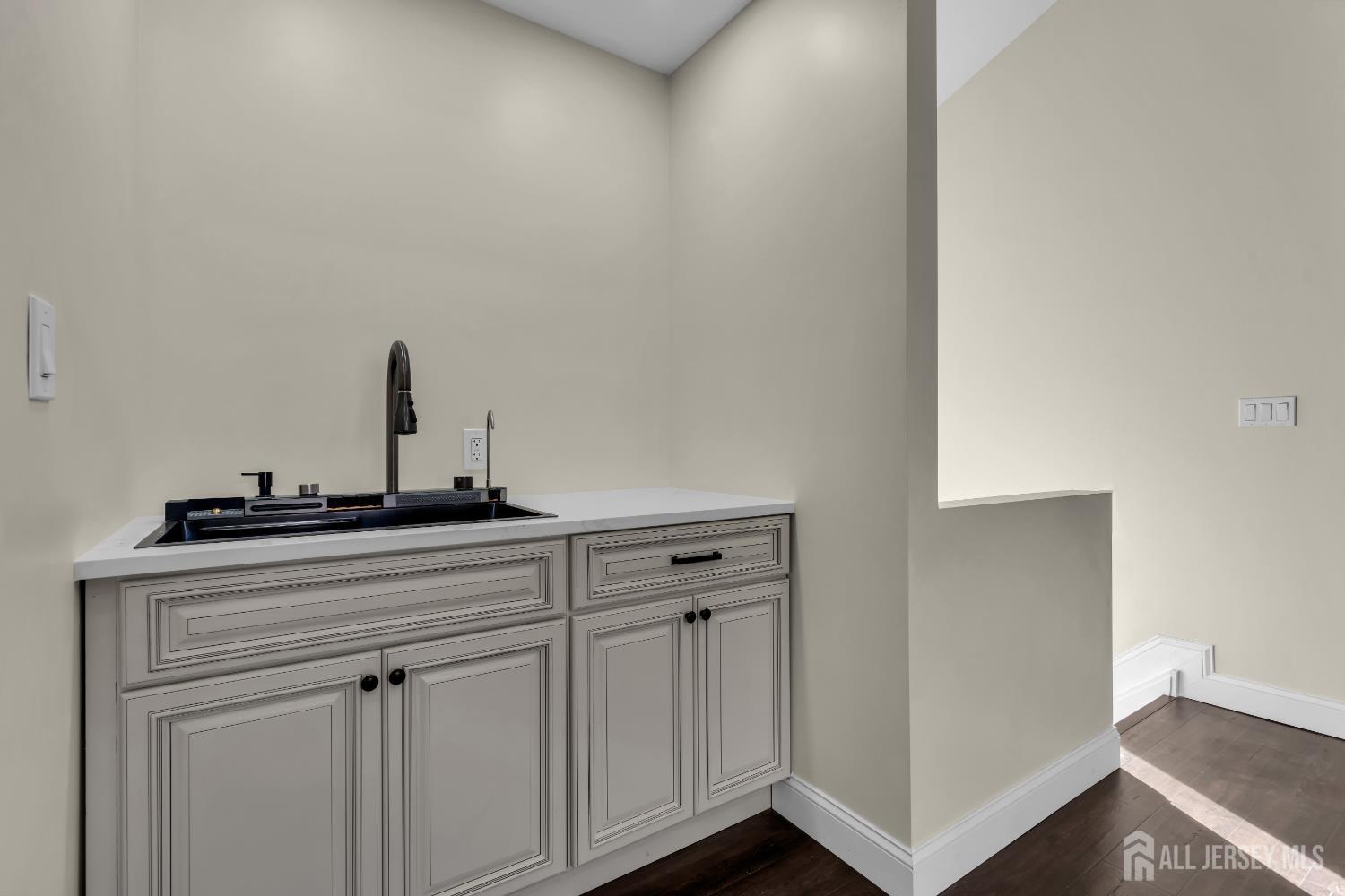 537 S Atlantic Avenue, Aberdeen, NJ, 07747 image 74