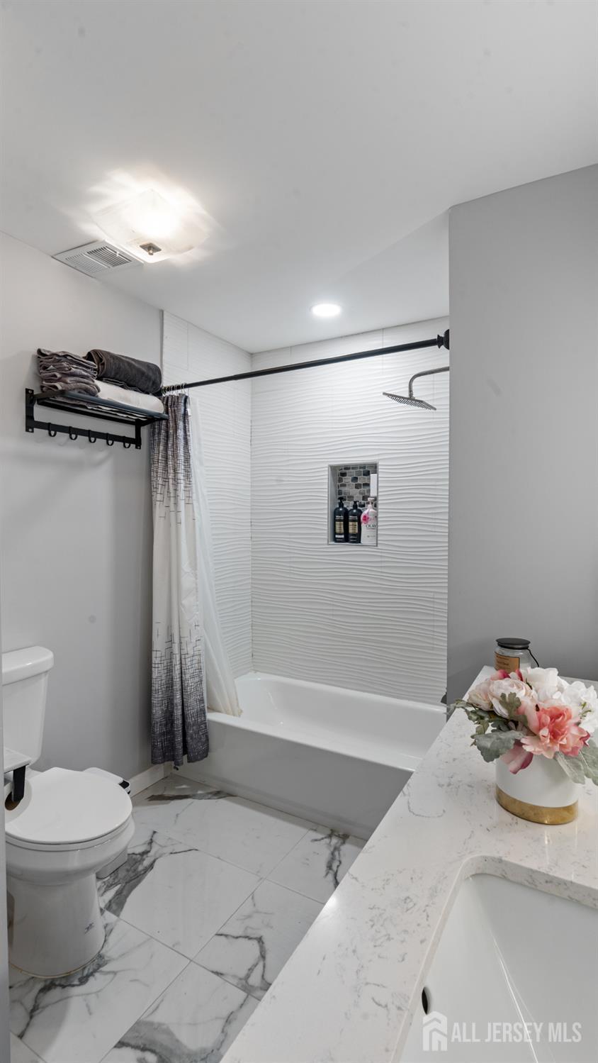 47 Hillcrest Avenue, Edison, NJ, 08817 image 35