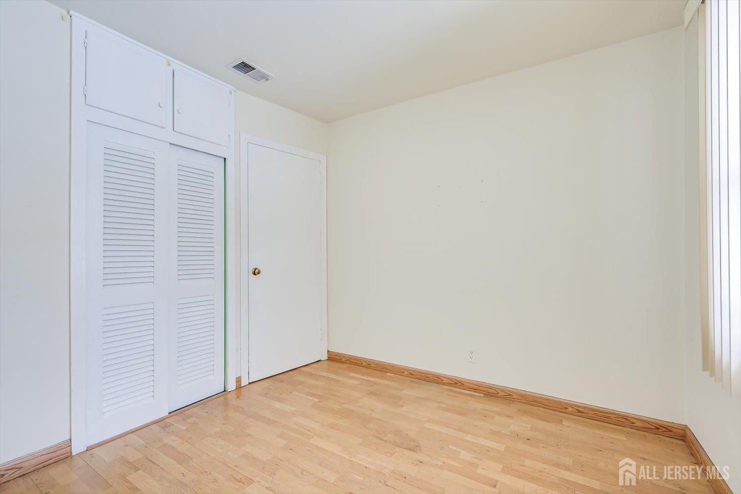 27 Stiles Road, Edison, NJ, 08817 image 18